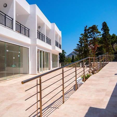 Plaza Hotel Masouri Exterior foto