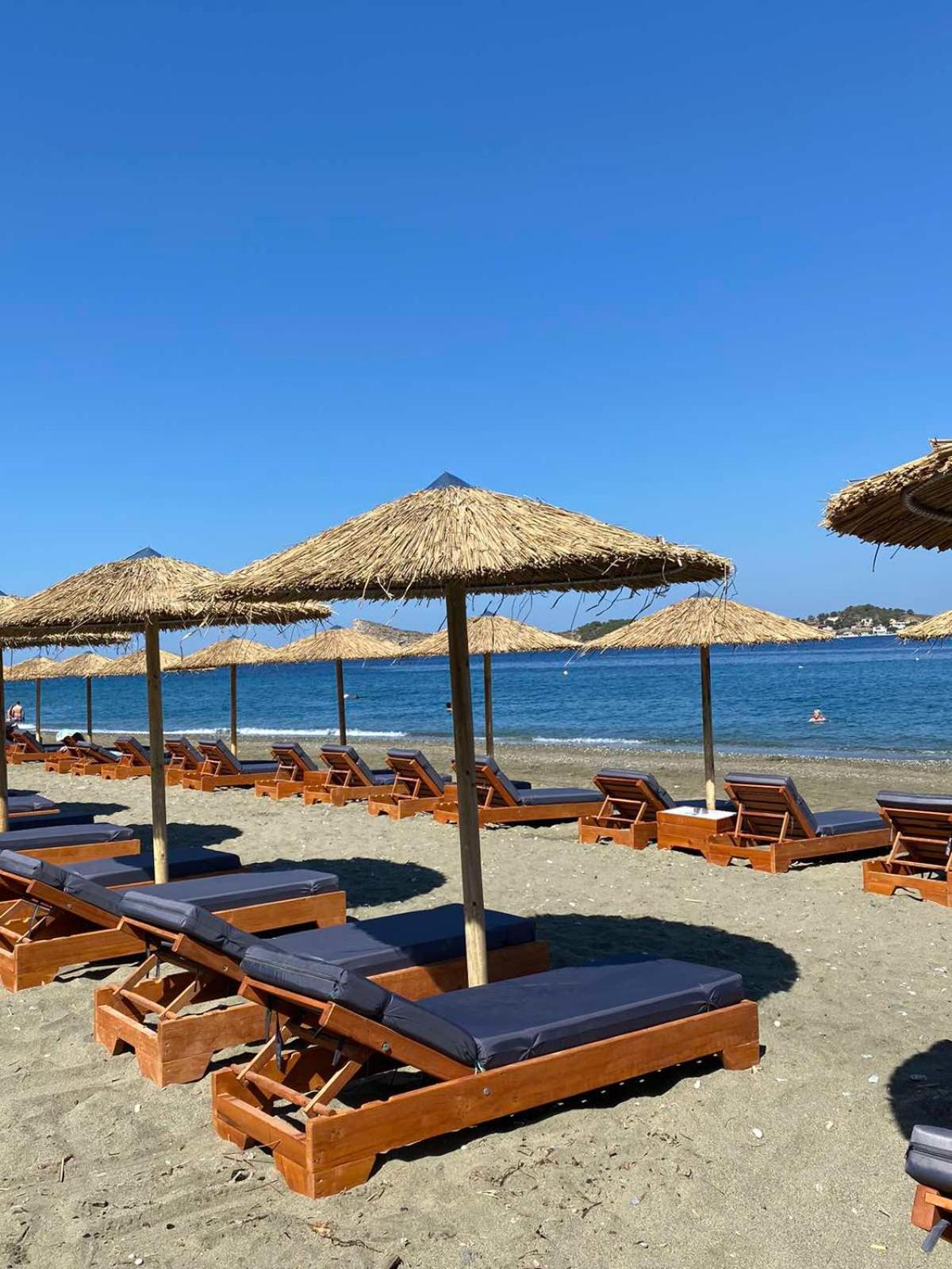 Plaza Hotel Masouri Exterior foto