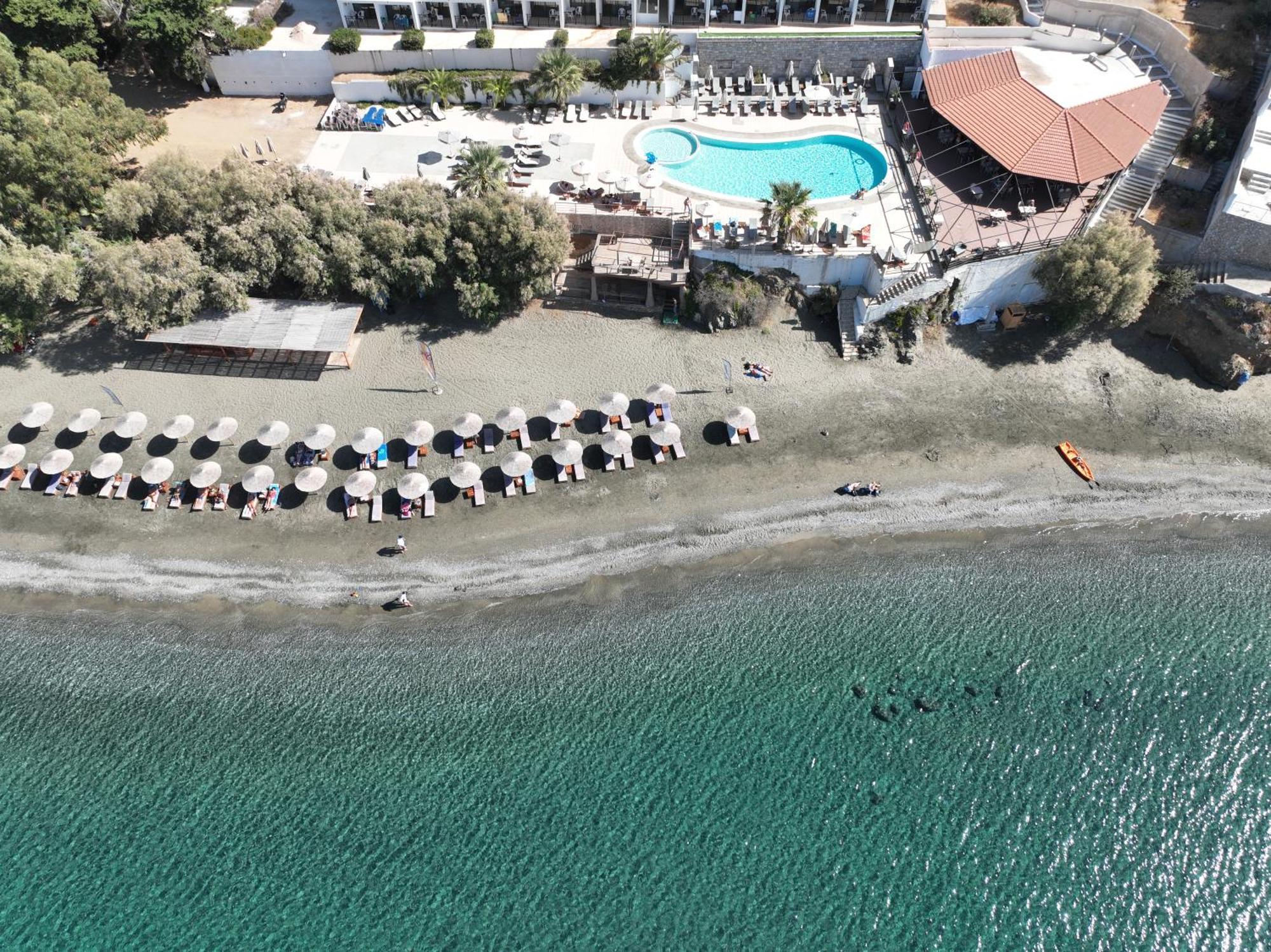 Plaza Hotel Masouri Exterior foto