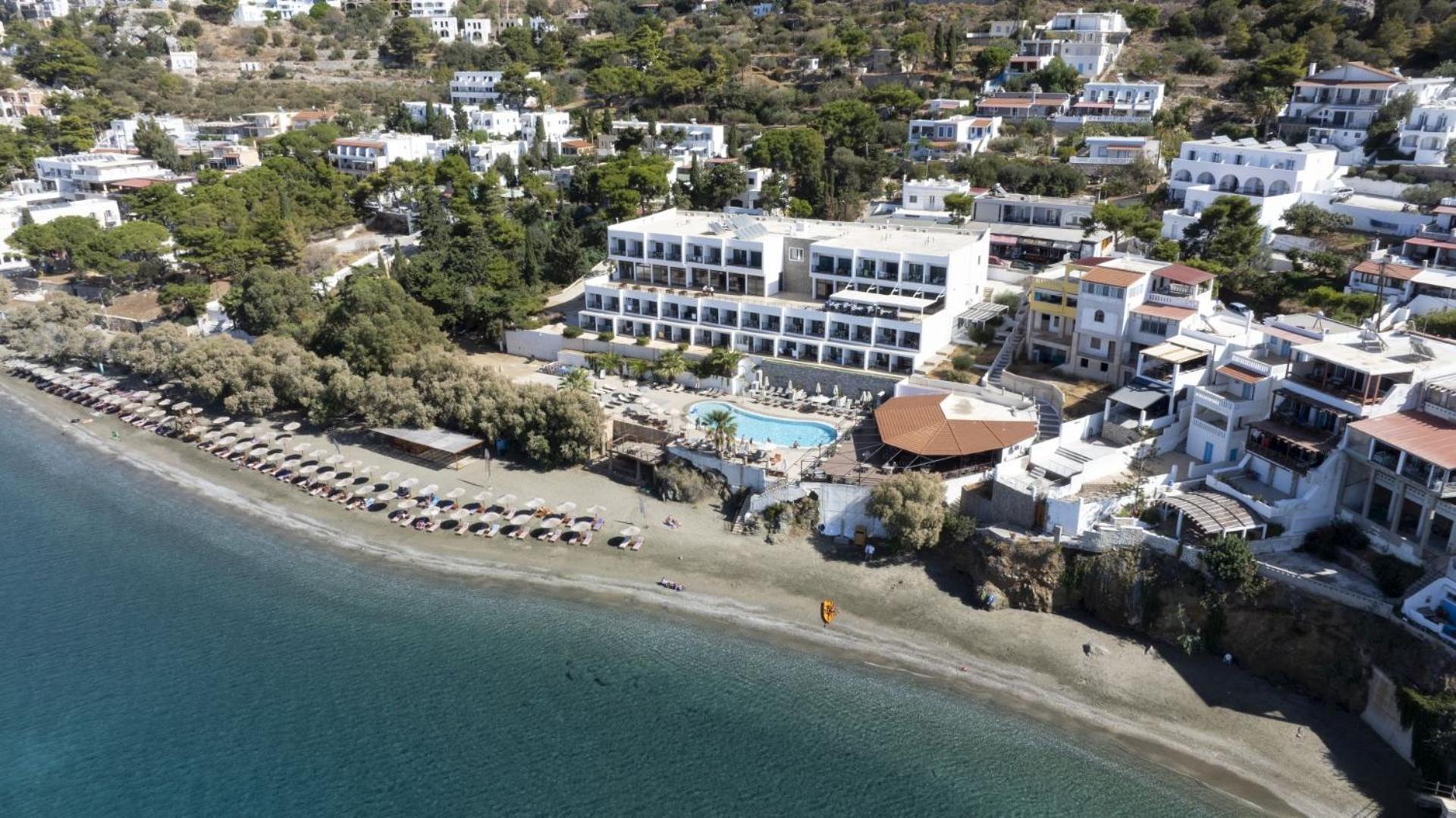 Plaza Hotel Masouri Exterior foto