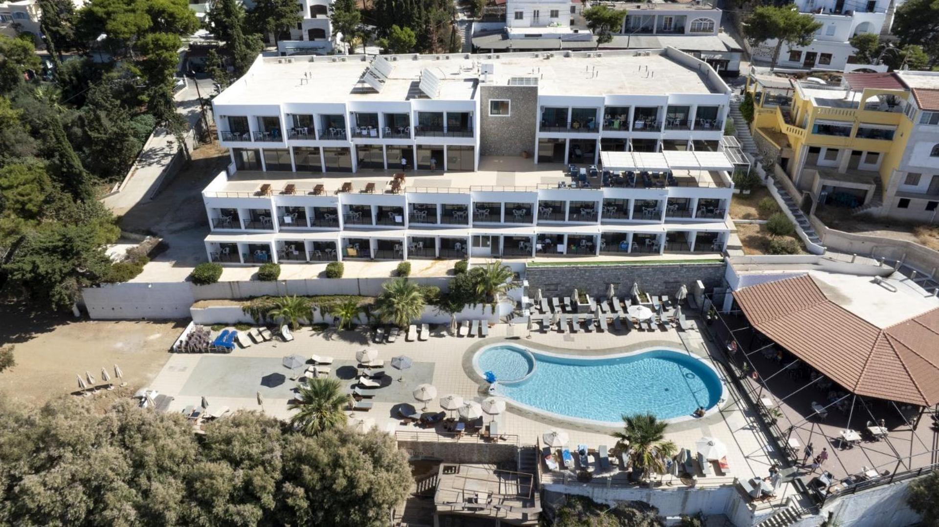 Plaza Hotel Masouri Exterior foto