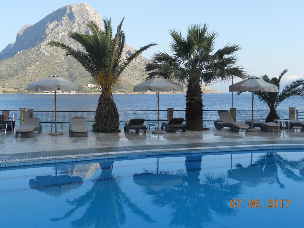 Plaza Hotel Masouri Exterior foto